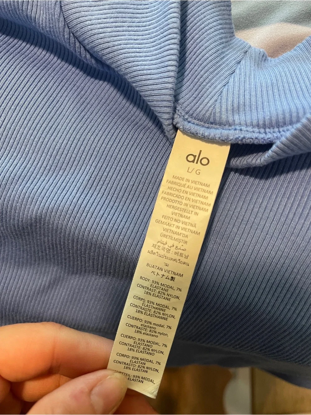 ALO Yoga form fitting